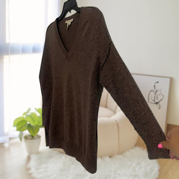 BCBGeneration Brown Tan Ribbed V-Neck Sweater, Exposed Seams, Size XXS - Cotton - Picture 3 of 16